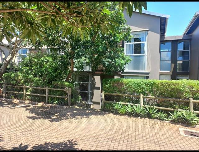 3 BEDROOM TOWNHOUSE FOR SALE IN SIMBITHI ECO ESTATE